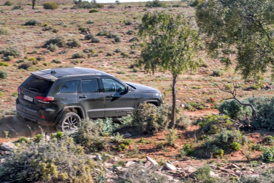  Jeep Grand Cherokee 75th Anniversary 2016 года  (AU) (фото 3 из 13)